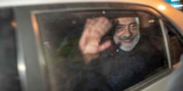 Ahmet Altan için acil tahliye başvurusu