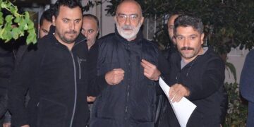 Ahmet Altan’a cezaevinde koronavirüs aşısı yapıldı