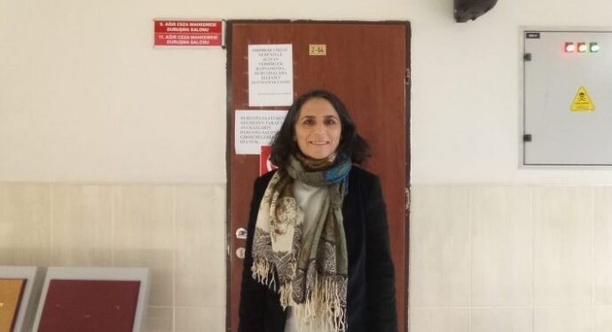 Gazeteci Kibriye Evren’in yurt dışı yasağı kaldırılmadı