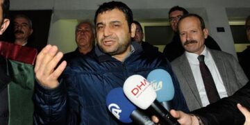 Sedat Laçiner’in tutsaklığı uzatıldı! Tahliye edileceği gün disiplin cezası verildi