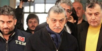 Yargıtay, ağırlaştırılmış müebbet hapis cezalarını bozdu
