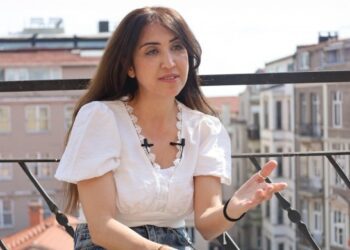 Gazeteci Dal’ın ‘çıplak arama’ suç duyurusuna takipsizlik kararı