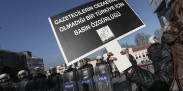 6 ayda 36 gazeteciye 66 yılı aşkın hapis cezası