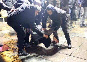 İstanbul’da gösterileri takip eden 7 gazeteciye tutuklama