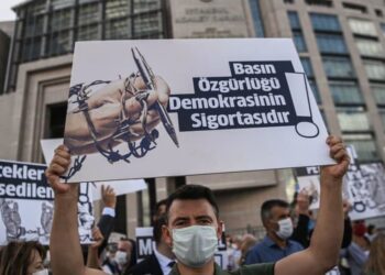 Uluslararası Gazeteciler Derneği: Basın özgürlüğünün olmadığı yerde demokrasiden söz edilemez