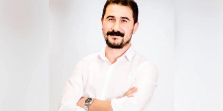 Gazeteci Kayhan Ayhan adli kontrol şartıyla serbest bırakıldı
