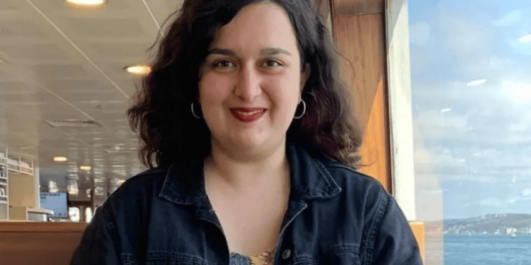 Gazeteci Elif Bayburt tahliye edildi